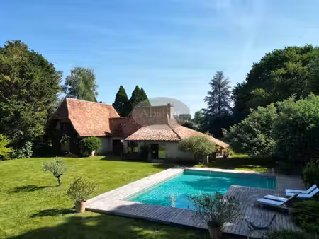 maison de luxe à vendre à buros