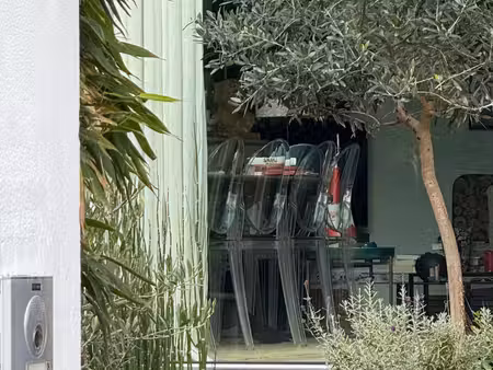 maison de luxe à vendre dans le quartier espaces jeunes