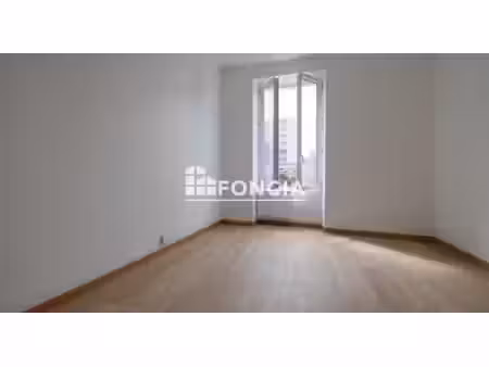 corbeil-essonnes appartement 2 pièces refait avec jardin et grenier