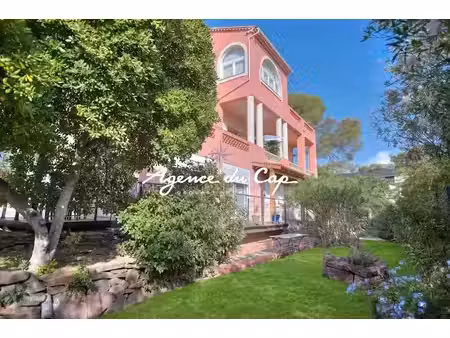 vente appartement 4 pièces 168.04 m² à saint-raphael (83700)  699 000 €