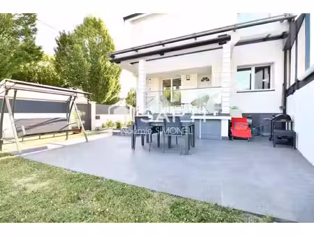 maison familiale plus de 184 m² avec sous-sol total aménagé  système de chauffage énergie 