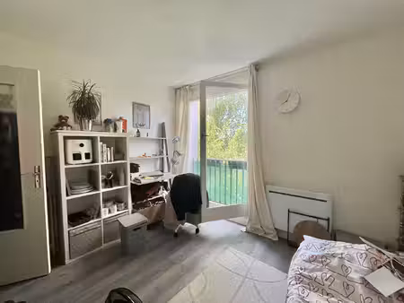 appartement pau 1 pièce(s) 17.20 m2 + parking + local à vélos