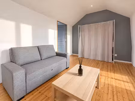 très bel appartement meublé