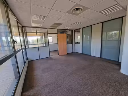 location bureaux 207m²
