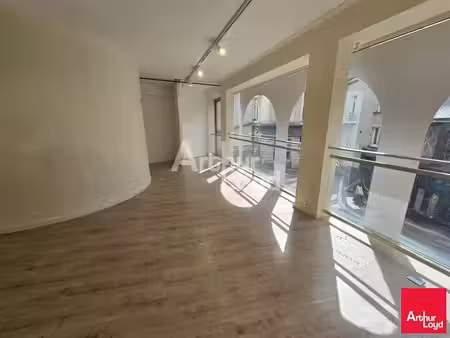 location commerce angers 49100 70m²