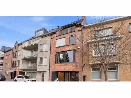 maison à louer à roeselare pour € 2.050 avec 2 chambres à coucher
