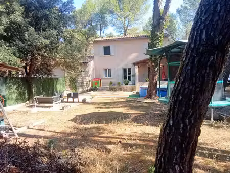 belle villa dans environnement naturel