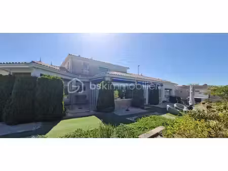 maison d'architecte de 284 m² à saint-vincent-de-paul