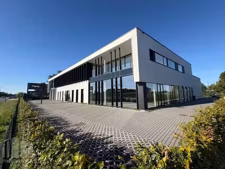 nieuwbouw kantoor/showroom van 500 m² op unieke zichtloca...