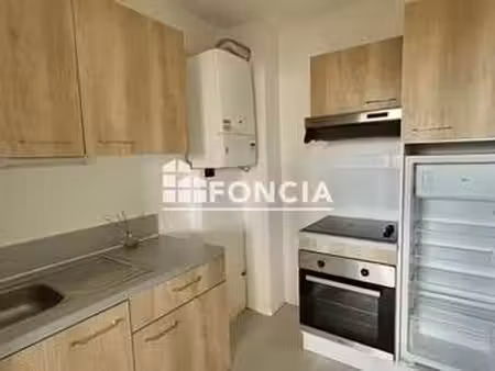 location appartement 2 pièces à hennebont (56700) : à louer 2 pièces / 40m² hennebont