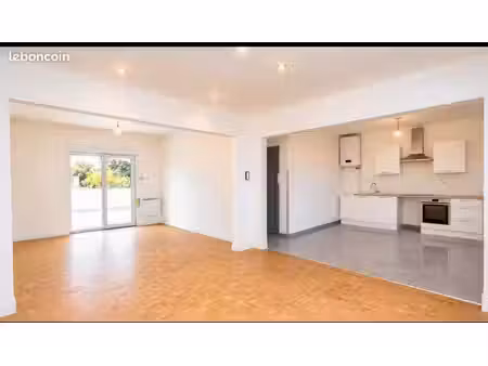 t3 de 73 m² avec terrasse de 22 m² et parking – bruay-sur-l’escaut