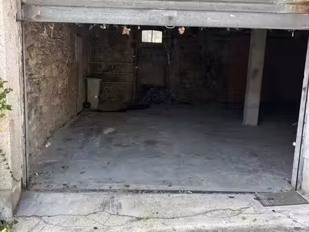 garage dépôt