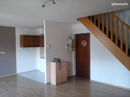 f3 duplex 64 m2 avec box 750 ttc