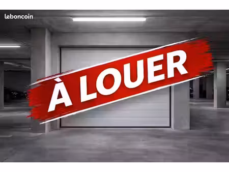 championnet - garage 16m2 fermé avec électricité et caméra - rue condorcet grenoble