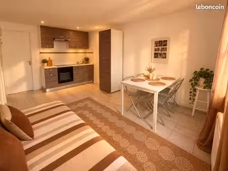 ? t2 meublé refait à neuf – esprit petite maison – extérieur privatif – bords de marne