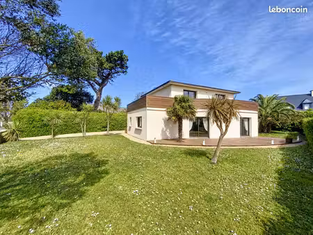 villa 4 chambres proche plage et centre ville