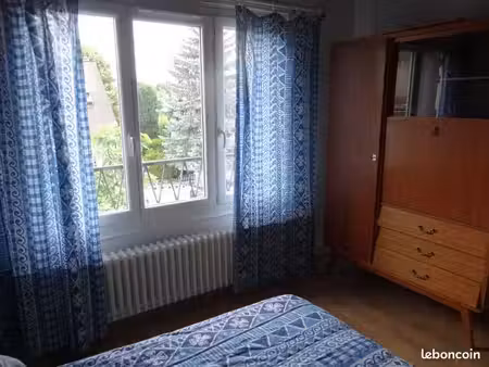 chambre meublée pour étudiant(e)