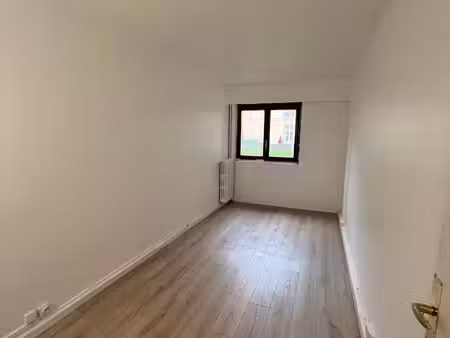 studio 1 pièce 19 m²