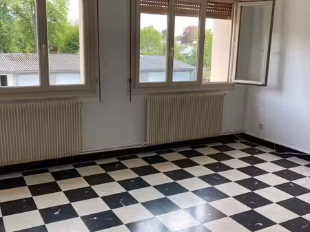loue f2 - 80m2
