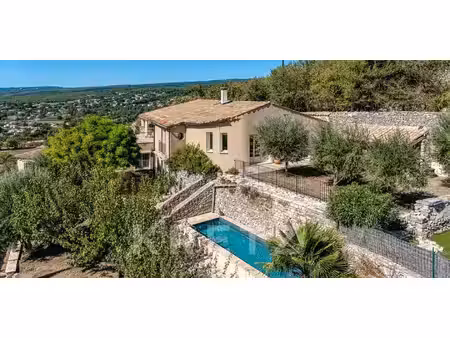 maison avec piscine et terrasse forcalquier (04)