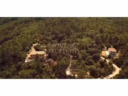 propriété châteauvert (83)