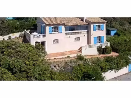 villa en bord de mer antheor (83)