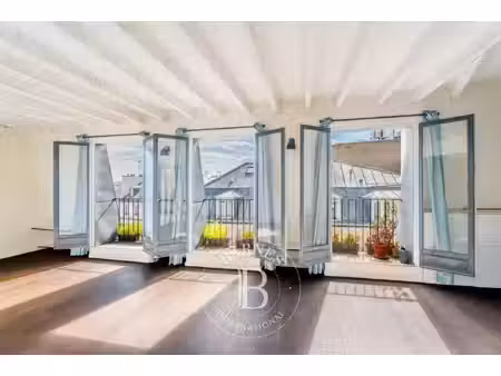appartement de luxe à vendre dans le quartier trudaine-maubeuge