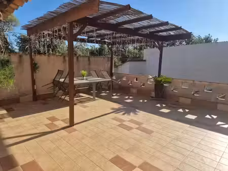 location maison 3 pièces 93 m² à mallemort (13370)  1 030 €