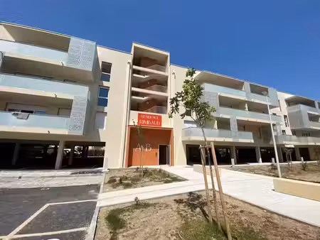 location appartement 3 pièces 62 m² à nimes (30000)  789 €