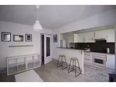 location meublée appartement 2 pièces 44.76 m² à lyon 3ème (69003)  800 €
