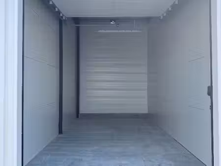 parking / box la rochelle 31 m²