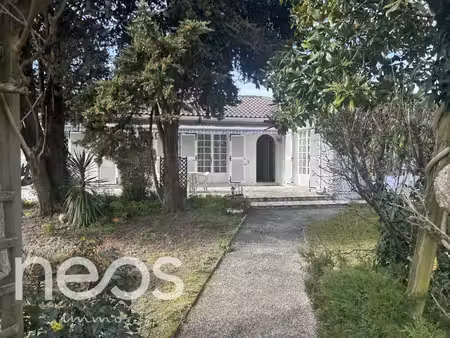 maison de plain-pied avec grand jardin – 4 chambres – véranda –