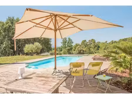 maison de caractère avec piscine 5 pièces au cœur des vignes  double garage  6000m2 terrai