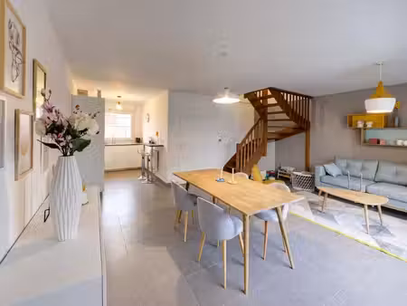 maison t4 de 86 m² avec jardin et garage