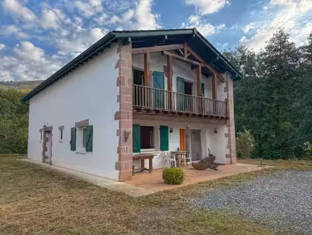 maison d'habitation sur un terrain de 3036m2