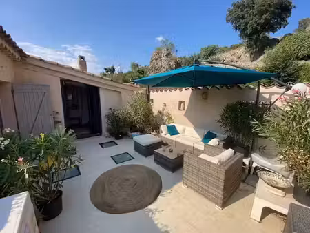 location duplex 2 pièces 60 m² à chateaudouble (83300)  850 €
