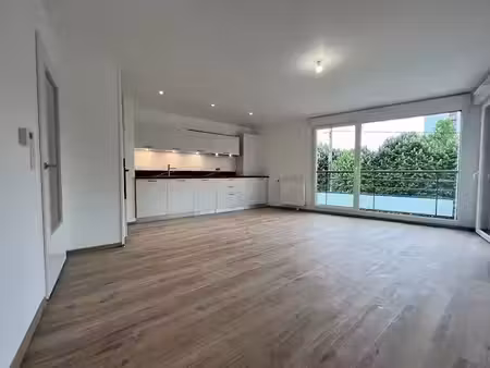 location appartement 3 pièces 68.25 m² à tinqueux (51430)  960 €