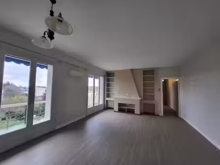 location appartement 4 pièces 107 m² à agen (47000)  1 100 €