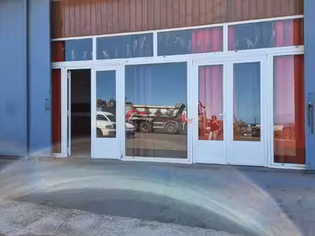 local de stockage 200 m2