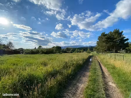 rousset – 1 300 m² terrain agricole avec eau