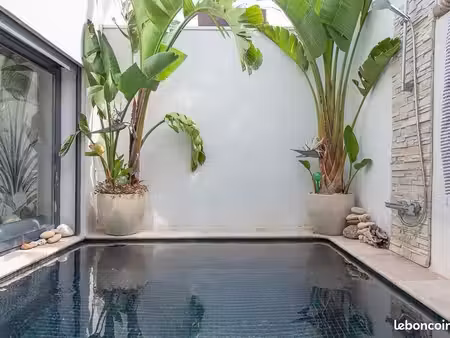 maison de charme – samatan – terrasse  bassin et vue bonne mère