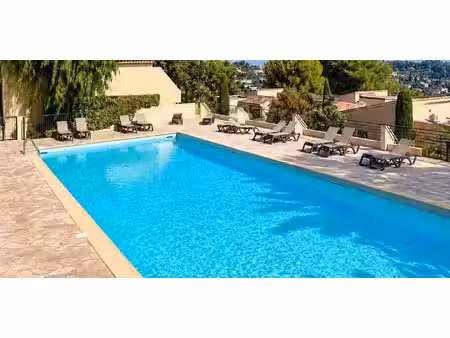 appartement avec piscine en bord de mer vence (06)