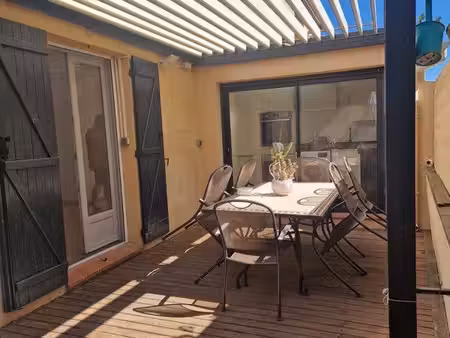 t2 42m2 extérieur 55m2 châteauneuf les martigues secteur la mède
