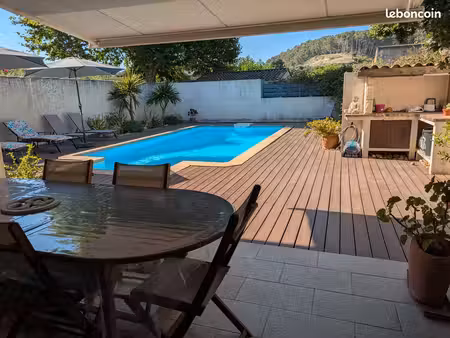 rez-de-jardin dans grande maison