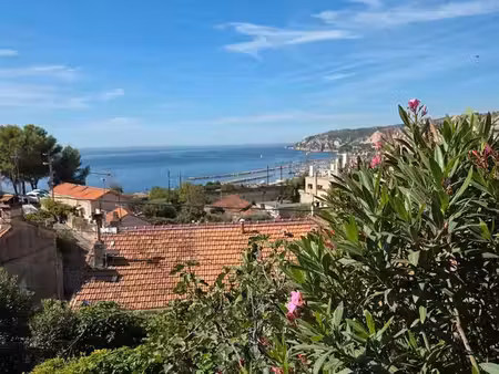 villa t5 estaque avec appartement indépendant et garage