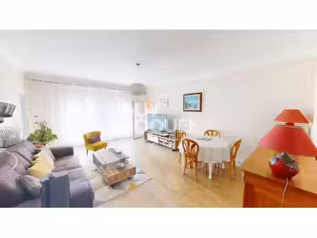 appartement à vendre de 6 pièces de 138.4 m²
