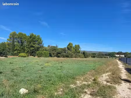 terrain 681 m² aix en provence