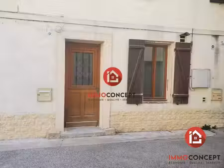 location appartement 2 pièces 26 m² à roquemaure (30150)