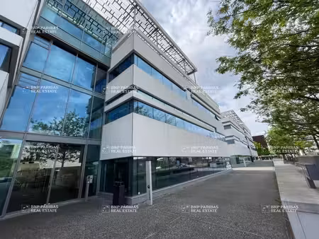 location bureaux 437m²