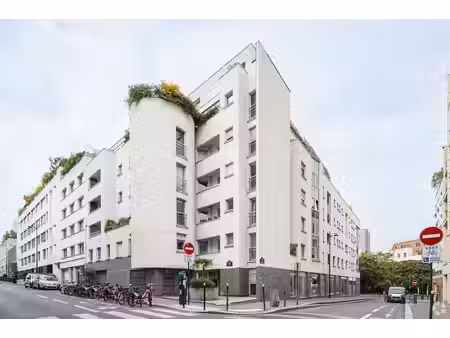 location bureaux 83m²